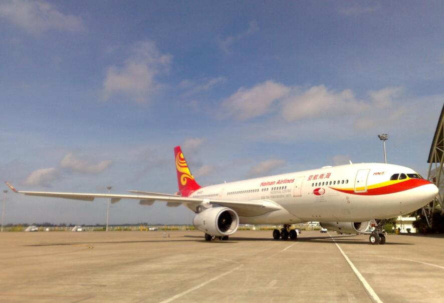 ?？诿捞m機(jī)場(chǎng)廣告